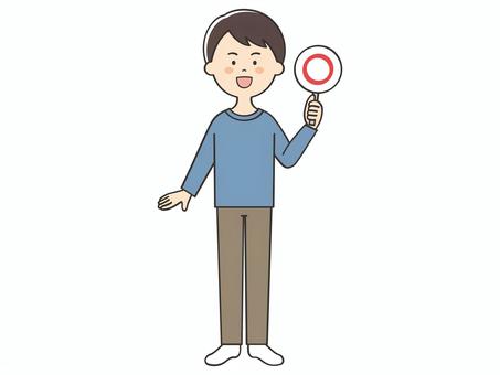 マルの札を持つ男性 マルの札を持つ男性 丸,正解,正しい,合っている,良い,クイズ,バラエティ,回答札,問題,解答のイラスト素材