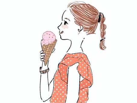 女性　みつあみ　アイスクリーム　横顔　 女性,アイスクリーム,横顔,みつあみ,リボン,ガール,女子,腕時計,赤毛,大人女子のイラスト素材