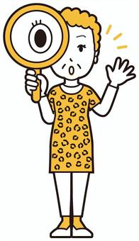  大阪のおばちゃん(黄)-169-全身 虫眼鏡,おばちゃん,大阪,ヒョウ柄,おばはん,中年,女性,関西,派手,おばさんのイラスト素材