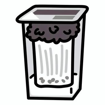 カイワレ大根　白黒