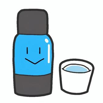 水筒 水筒,筒,飲み物,青,黒のイラスト素材