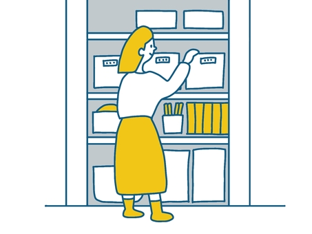 パントリーを整理する人 パントリー,棚,整理,整頓,分類,ラベリング,箱,ボックス,ファイル,人のイラスト素材