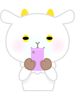 ヤギスマホ操作 ヤギ,スマートフォン,電話,電化製品,ガジェット,操作,動物,白,かわいいのイラスト素材