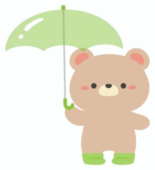 傘をさすクマ 梅雨,傘,長靴,雨具,レイングッズ,動物,クマ,手描き,6月,かわいいのイラスト素材