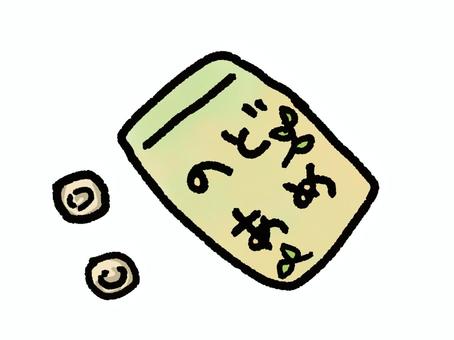 のど飴 あめ,のど飴,咽頭痛,風邪,オリジナル,シンプル,イラスト,挿し絵,手書き,手描きのイラスト素材