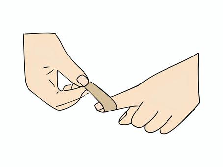 絆創膏を貼る手元 絆創膏,カットバン,手当,怪我,手元,処置,止血,手描きのイラスト素材