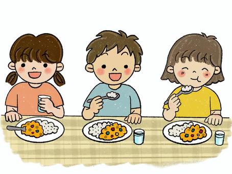 ３人の子供たちがカレーライスを食べている 子供,男の子,女の子,かわいい,食事,カレーライス,ランチ,ディナー,昼食,夕食のイラスト素材