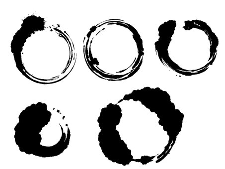 和風筆書きの円セット セット,円,墨,和風,筆書き,黒,丸,円形,筆文字,筆跡のイラスト素材