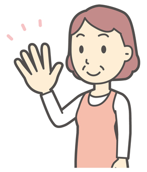  5のハンドサインをしているおばさん ハンドサイン,女性,人,人物,主婦,中年,シニア,エプロン,ママ,お母さんのイラスト素材