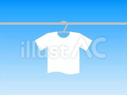 晴れの日に干されたTシャツ・洗濯物