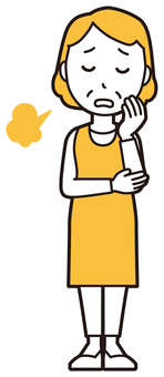  エプロンおばちゃん(黄)-034-全身 悩む,おばちゃん,エプロン,お母さん,ママ,中年,おばさん,主婦,人物,かわいいのイラスト素材