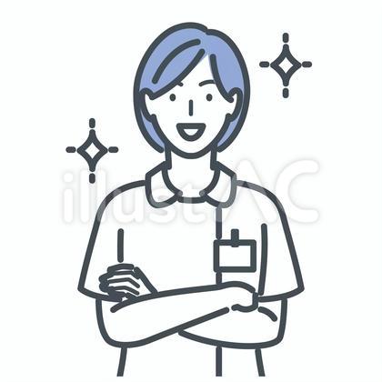 腕組みをするベテラン看護師