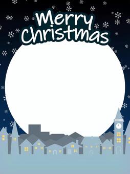 クリスマスの夜の街並み（雪）縦 クリスマス,街並み,建物,時計台,夜空,背景,月,雪のイラスト素材