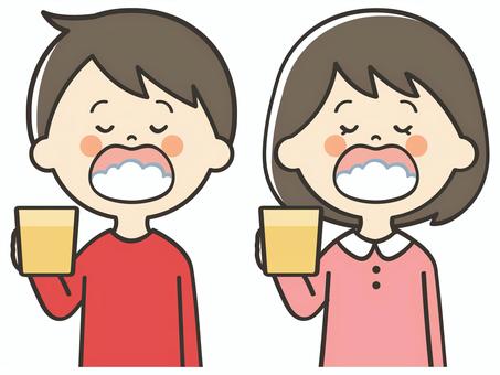 うがいをするこどもたち 女の子,男の子,男女,子供,うがい,喉,清潔,対策,予防,感染のイラスト素材