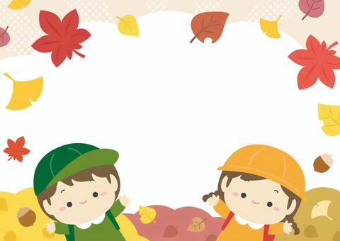 秋の背景、紅葉と遠足の子供たち02 秋,紅葉,背景,フレーム,もみじ,葉っぱ,イチョウ,どんぐり,ドングリ,枠のイラスト素材