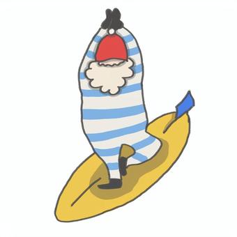 サーフィンしながらヨガするサンタ。