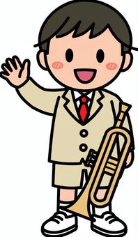 トランペットのベージュの男の子です。 トランペット,ラッパ,男の子,音楽,シンプル,クラシック,楽器,演奏,ミュージシャン,ライブのイラスト素材