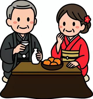 茶色のこたつの人です。 こたつ,シンプル,正月,みかん,男性,女性,冬,和風,家族団らん,ほっこりのイラスト素材