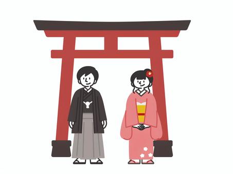 鳥居の前に並ぶ着物姿の男女 人,正月,年賀状,挨拶,鳥居,神社,男性,女性,袴,晴れ着のイラスト素材