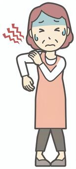  肩が痛くて苦しんでいるおばさん 肩こり,女性,人,主婦,中年,シニア,エプロン,ママ,お母さん,おかんのイラスト素材