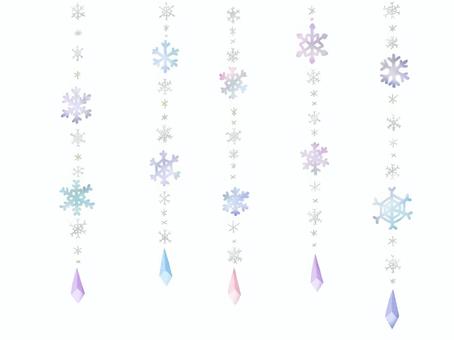 雪の結晶カーテン 雪の結晶カーテン 雪の結晶,雪,氷,冬,きれい,可愛い,手描き,フリーハンド,白背景,背景透過のイラスト素材