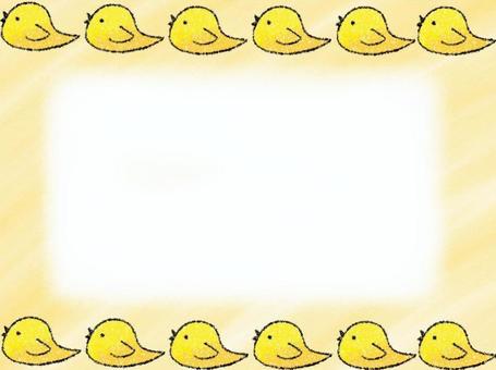 ひよこのフレーム（イエロー） ひよこ,生き物,鳥,動物,フレーム,黄色,ほのぼの,可愛い,シンプルのイラスト素材