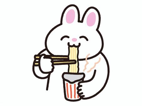 カップラーメンを食べるうさぎ カップ麺,カップラーメン,非常食,ラーメン,麺,麺類,即席麺,和食,中華,食事のイラスト素材