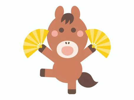 扇を振るかわいい馬のイラスト 扇を振るかわいい馬のイラスト 馬,午年,キャラクター,扇,扇子,万歳,応援,喜ぶ,嬉しい,笑顔のイラスト素材