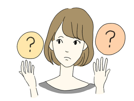 2つの事柄に悩んでいる女性