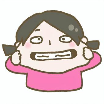 変顔をする子ども_ほっぺたをひっぱる こども,子ども,変顔,表情,頬,ぽっぺ,ぽっぺた,伸ばす,引っ張る,びょーんのイラスト素材