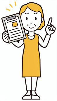  エプロンおばちゃん(黄)-207-全身 ファイル,おばちゃん,エプロン,お母さん,ママ,中年,おばさん,主婦,人物,かわいいのイラスト素材