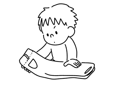 ズボンを畳む子供 ズボン,洗濯物,家事,お手伝い,子供,真剣,長ズボン,白黒,手書き,透過のイラスト素材