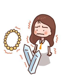 パワーストーンに悪寒を感じる女の子 悪寒,パワーストーン,数珠,水晶,女の子,手描き,かわいい,フリー,イラスト,pngのイラスト素材