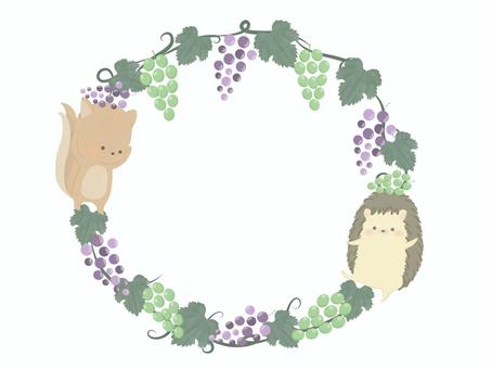 Circle frame of grapes and animals No line, a squirrel, hedgehog, grape, JPG and PNG