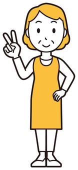  エプロンおばちゃん(黄)-052-全身 ピース,おばちゃん,エプロン,お母さん,ママ,中年,おばさん,主婦,人物,かわいいのイラスト素材