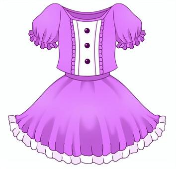 フリルスカートの洋服(紫) フリルスカートの洋服(紫) 紫,ブラウス,スカート,パフスリーブ,フリル,服,ファッション,衣類,イラスト,手描きのイラスト素材