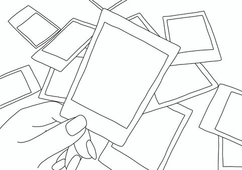 散らばった写真線画 インスタントカメラ,写真,カメラ,撮影,印刷,思い出,持つ,フィルム,線画,撮るのイラスト素材