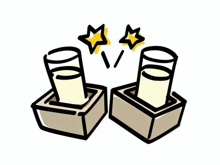 日本酒を升酒で乾杯_ラフで色ズレゆるい絵 日本酒,乾杯,升酒,もっきり,酒,手書き,手描き,ゆるい,色ずれ,かわいいのイラスト素材