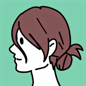 前髪が長いおだんごの女性 横顔,女性,笑顔,お団子,前髪,長い,茶髪,赤毛,色白,にっこりのイラスト素材