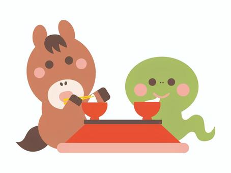 こたつで雑煮を食べる馬と蛇 こたつで雑煮を食べる馬と蛇 馬,午年,蛇,巳年,雑煮,こたつ,食べる,餅,正月,新年のイラスト素材