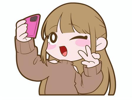 自撮りをする女性 自撮り,女性,女の人,スマホ,かわいい,人物,人,上半身,素材,イラストのイラスト素材