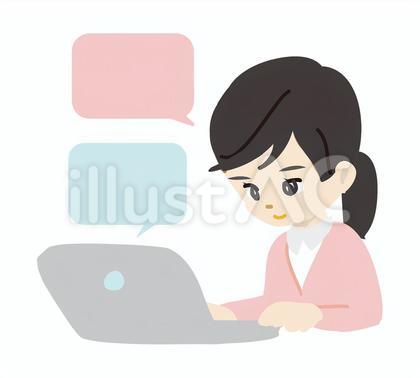 パソコンで意見をいう女性