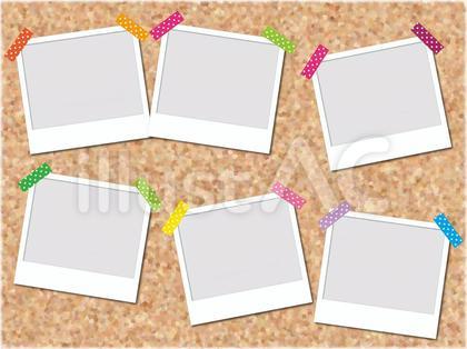 コルクボードにポラロイド枠