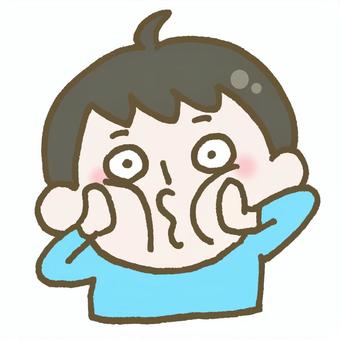 変顔をする子ども_ほっぺをぶちゅー こども,子ども,人物,変顔,にらめっこ,面白い,顔,頬,ほっぺ,潰すのイラスト素材