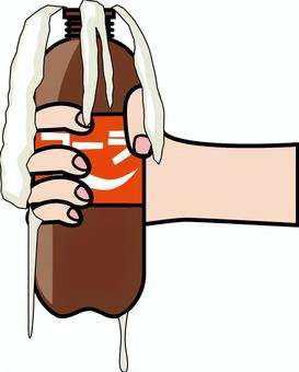 炭酸こぼれる 炭酸,こぼれる,噴き出す,コーラ,ペットボトル,ドリンク,飲み物,持つ,手のイラスト素材