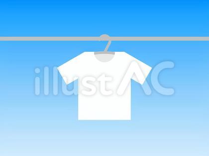 晴れの日に干されたTシャツ・洗濯物