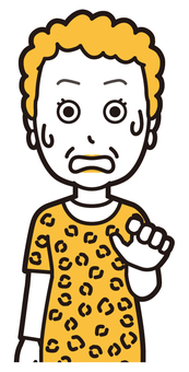  大阪のおばちゃん(黄)-210-バスト 驚く,おばちゃん,大阪,ヒョウ柄,おばはん,中年,女性,関西,派手,おばさんのイラスト素材