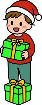 緑のプレゼントを貰う男子です。 プレゼント,シンプル,ギフト,喜ぶ,受け取り,サプライズ,笑顔,贈り物,手渡し,お祝いのイラスト素材