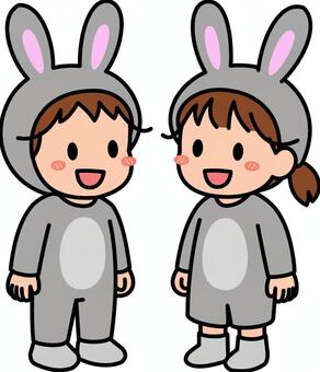 グレーのうさぎコスの子供たちです。 うさぎ,着ぐるみ,シンプル,コスプレ,コスチューム,動物,ぬいぐるみ,イベント,パーティー,女の子のイラスト素材