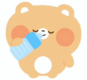 水を飲むくま 水分補給,水,ペットボトル,くま,飲み物のイラスト素材